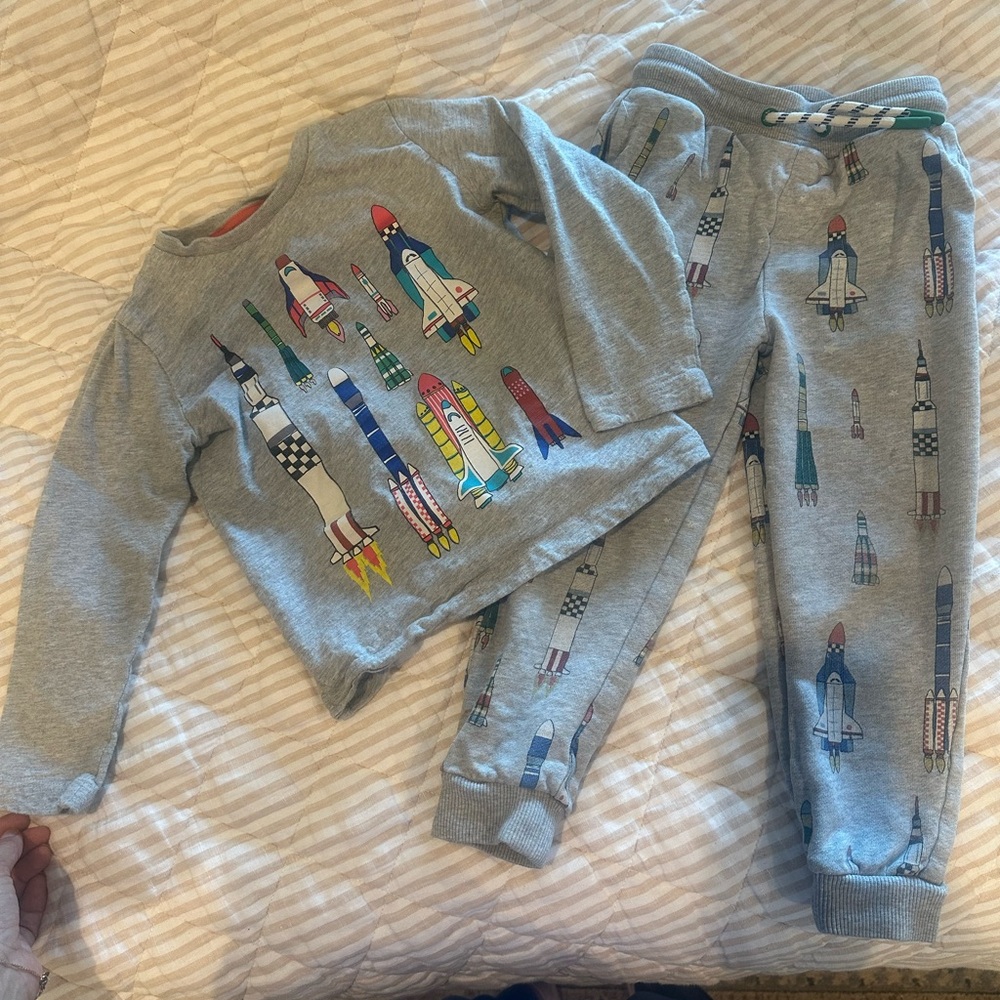 Mini Boden rocket set 3-4 years